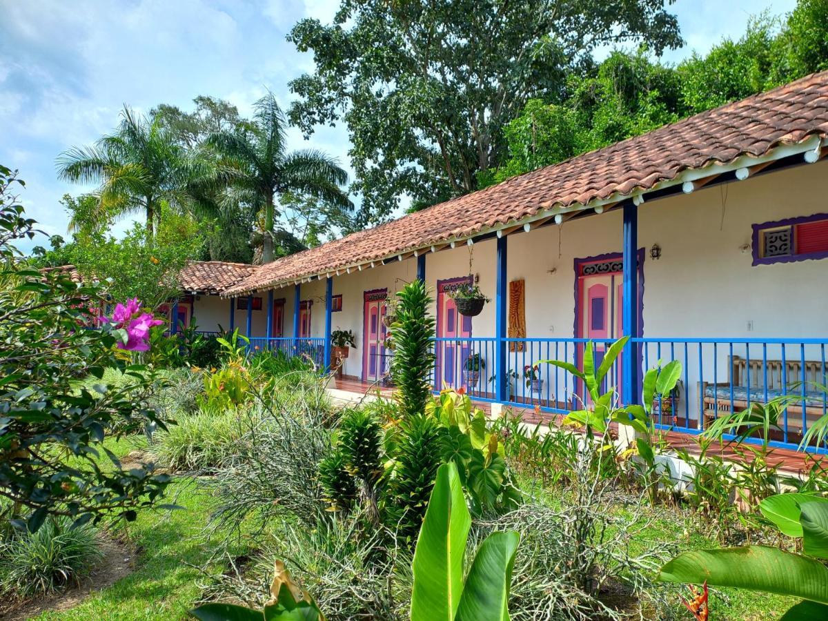 Finca Hotel Villa Del Sol Pueblo Tapao Dış mekan fotoğraf