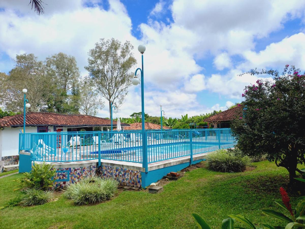 Finca Hotel Villa Del Sol Pueblo Tapao Dış mekan fotoğraf
