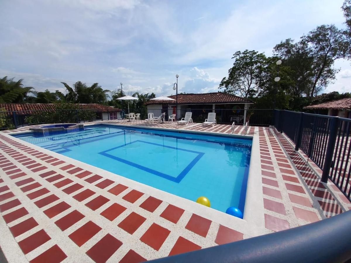 Finca Hotel Villa Del Sol Pueblo Tapao Dış mekan fotoğraf