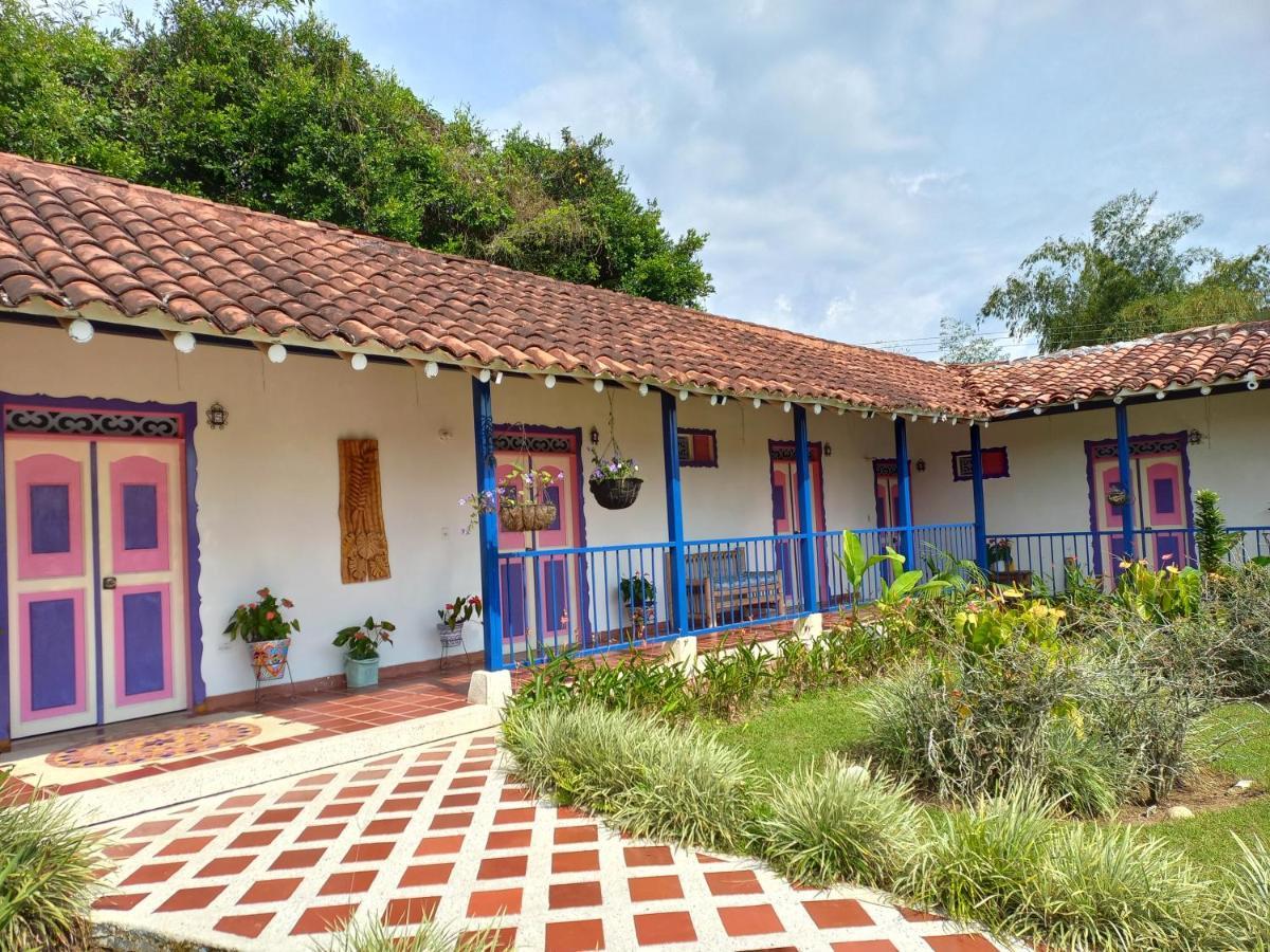 Finca Hotel Villa Del Sol Pueblo Tapao Dış mekan fotoğraf