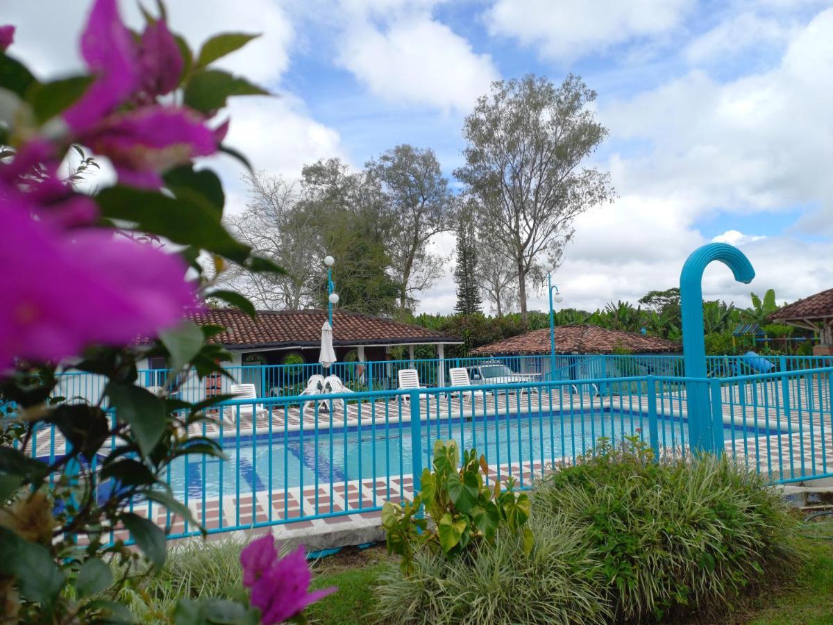 Finca Hotel Villa Del Sol Pueblo Tapao Dış mekan fotoğraf